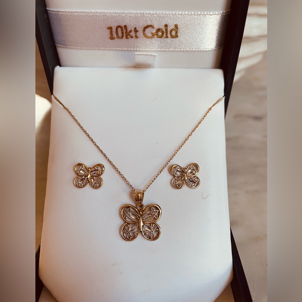 10kt solid yellow and white gold necklace and earrings set